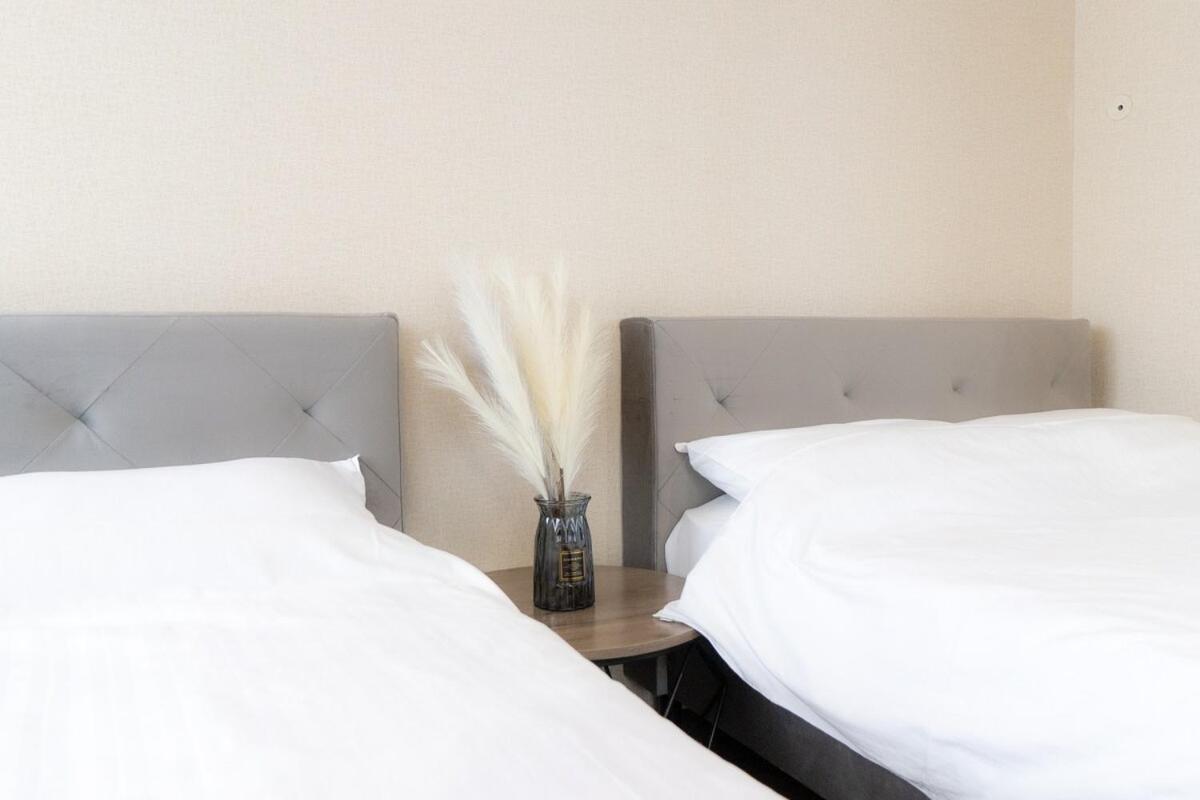 3F Guest House Netomari 西九条駅から徒歩2分 Osaka Eksteriør billede